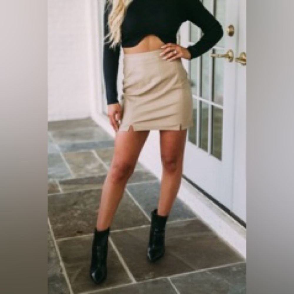 THESE THREE BOUTIQUE Front Slit Faux Leather Mini Skirt in Taupe